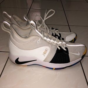 Nike PG 2 ‘NCAA Tournament’ Basketball Shoes